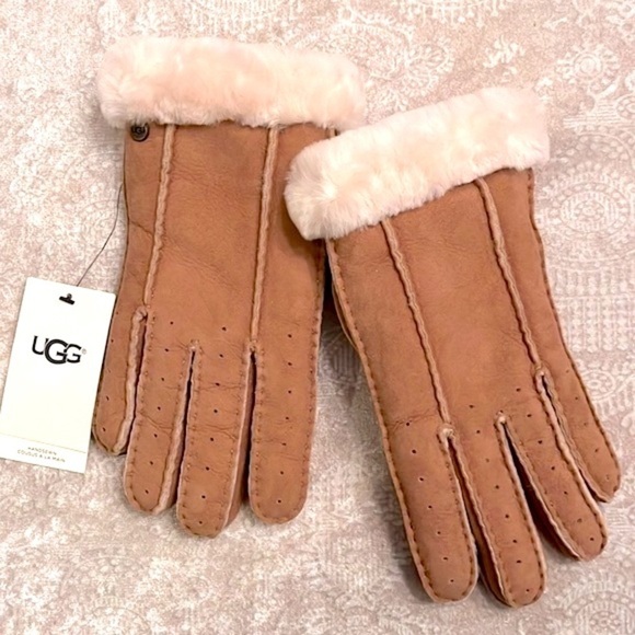 Brand New UGG Chestnut Pieced Perforated Handsewn Shearling Sheepskin Gloves - Picture 1 of 16